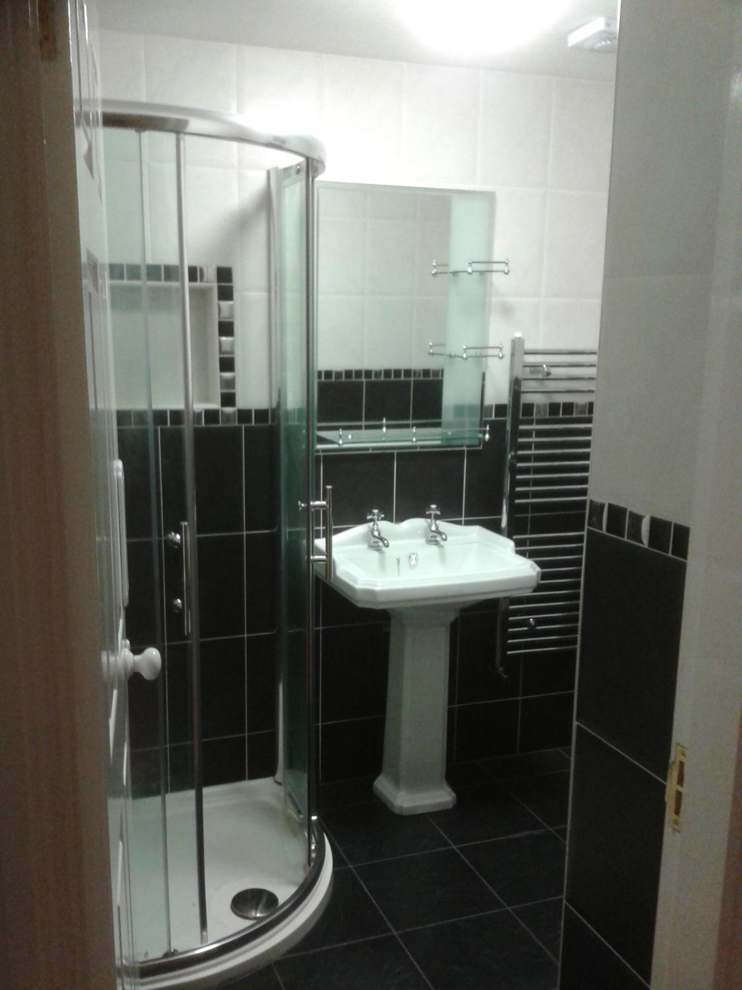 Nephin Lodge Уестпорт Екстериор снимка
